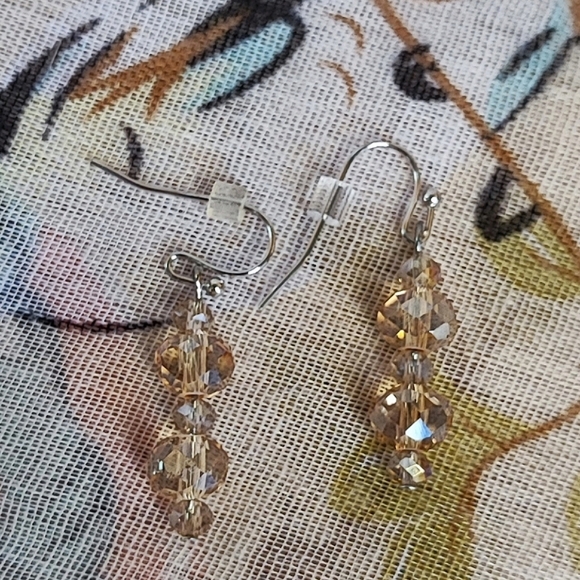 Faceted Glass Crystal Honey Color Gold Tone Necklace & Earrings - Picture 11 of 12